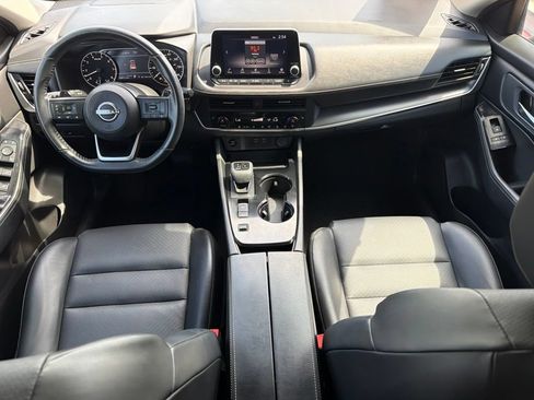Used 2024 Nissan Rogue SV w/ SV Premium Package FWD image 22