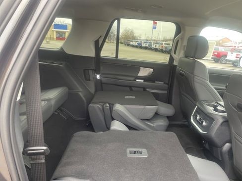 New 2026 Ford Expedition Max Active image 75