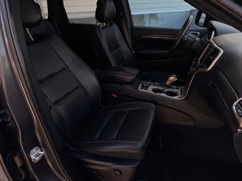 Used 2016 Jeep Grand Cherokee Limited AWD/4WD image 22