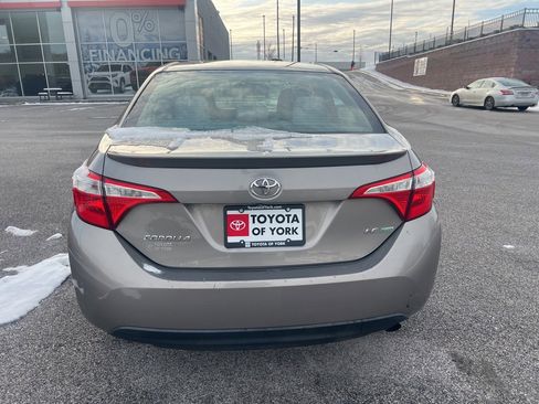 Used 2015 Toyota Corolla LE image 4
