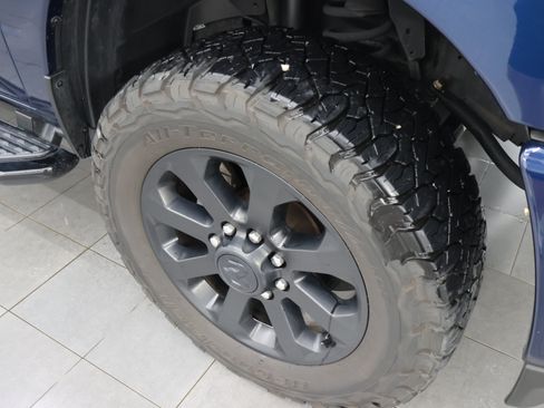 Used 2022 RAM 2500 Big Horn w/ Level C Equiment Group AWD/4WD image 3