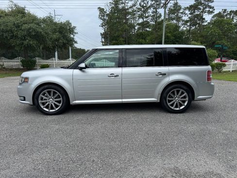 Used 2013 Ford Flex Limited FWD image 3