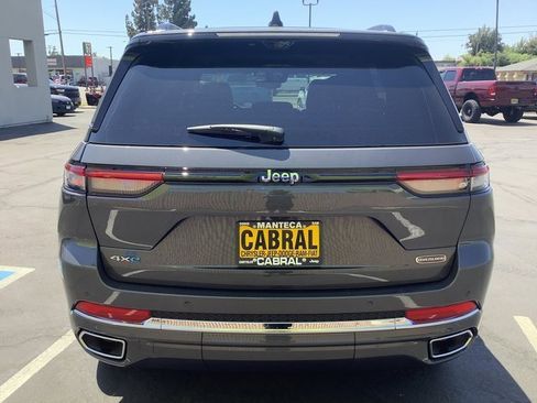 New 2023 Jeep Grand Cherokee Overland w/ Luxury Tech Group IV image 30