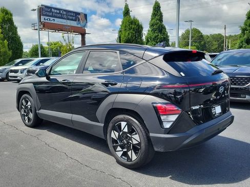 Used 2025 Hyundai Kona SEL FWD image 6