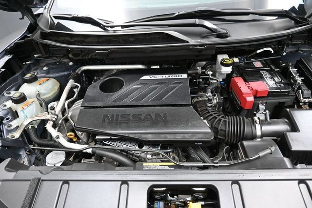 Used 2024 Nissan Rogue SV FWD image 32