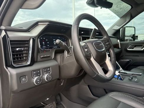 Used 2024 GMC Sierra 2500 Denali w/ Denali Reserve Package image 13