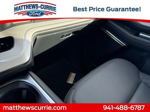 New 2025 Ford Expedition Active image 26