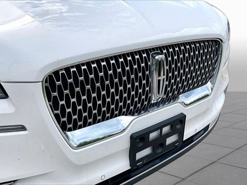 Used 2023 Lincoln Aviator Reserve w/ Equipment Group 201A AWD/4WD image 32