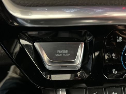 Used 2022 GMC Sierra 1500 Denali AWD/4WD image 16