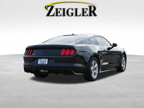 Used 2015 Ford Mustang Premium image 7
