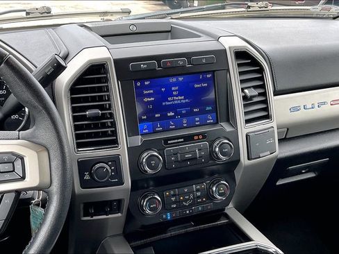 Certified 2020 Ford F250 Lariat w/ Lariat Value Package image 9