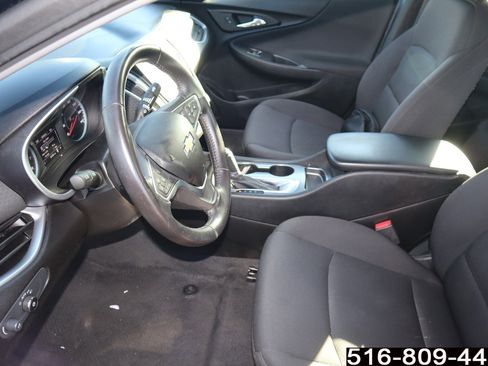 Used 2019 Chevrolet Malibu RS image 15