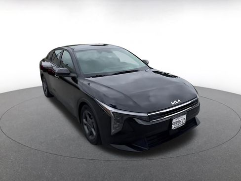 Used 2025 Kia K4 FWD image 3