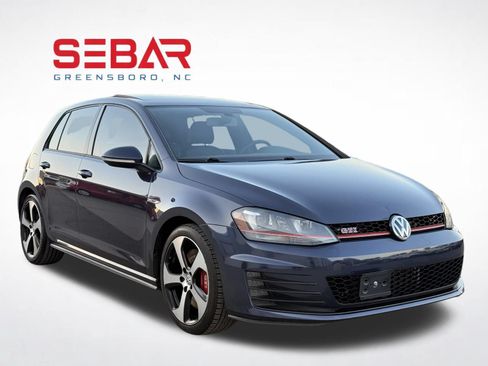 Used 2017 Volkswagen GTI SE FWD image 6