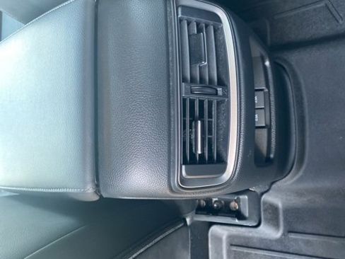 Used 2022 Honda CR-V Touring image 13