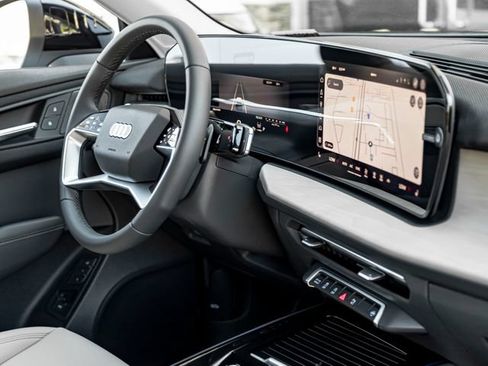 New 2026 Audi Q3 quattro 2.0T AWD/4WD image 36