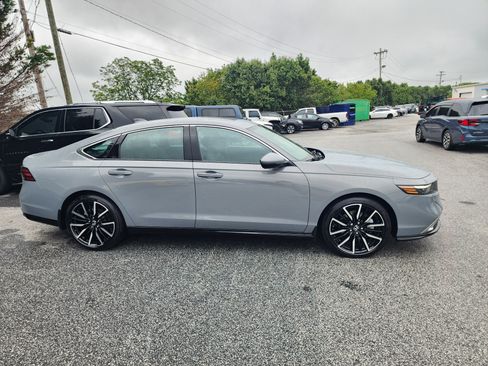 Certified 2025 Honda Accord Touring image 3