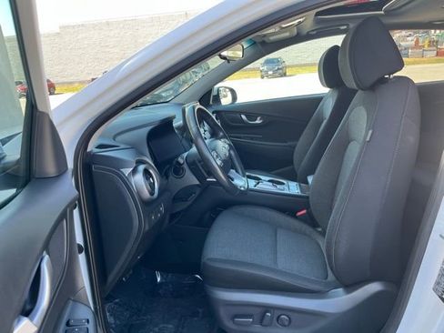 Used 2023 Hyundai Kona SEL image 15