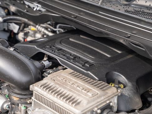 Used 2022 RAM 1500 Laramie AWD/4WD image 27