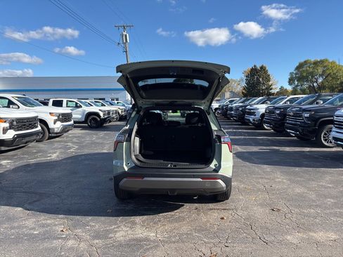 New 2026 Chevrolet Equinox LT w/ Convenience Package II image 6