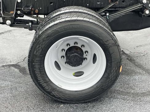 New 2026 Ford F550 4x4 Supercab Super Duty image 22