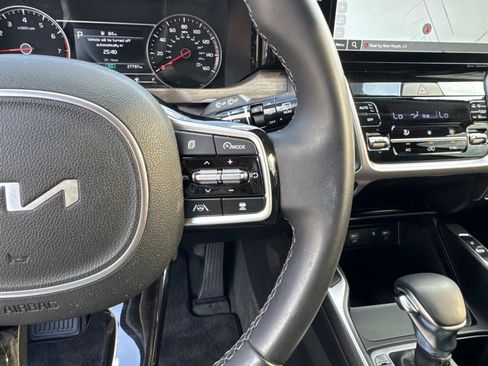 Used 2023 Kia Sorento X-Line EX image 23