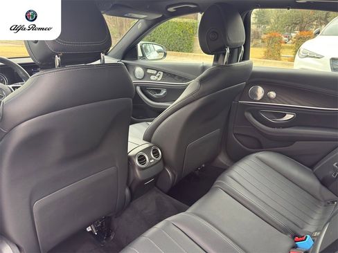 Used 2019 Mercedes-Benz E 300 4MATIC image 25