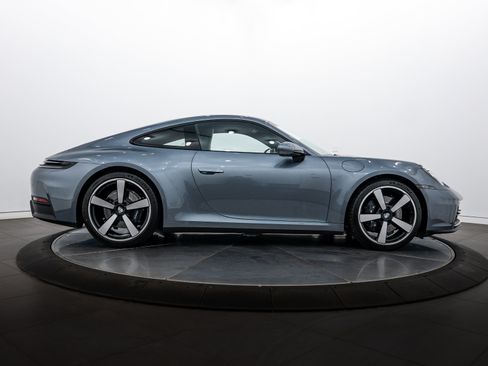 Certified 2025 Porsche 911 Carrera image 8