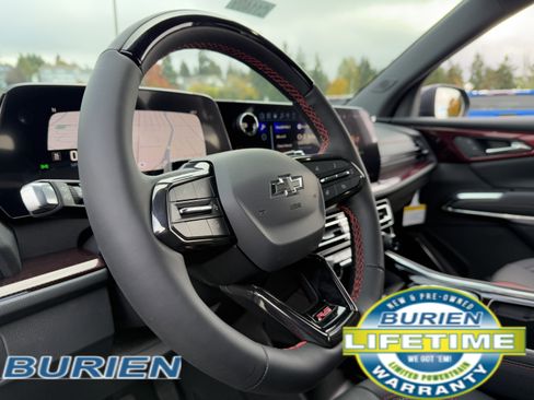 New 2026 Chevrolet Traverse RS image 9