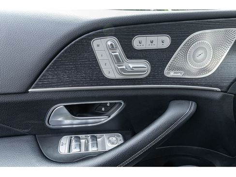 Used 2022 Mercedes-Benz GLS 450 4MATIC image 21