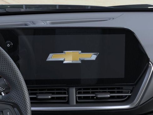 New 2026 Chevrolet Trax RS w/ Sunroof Package image 45