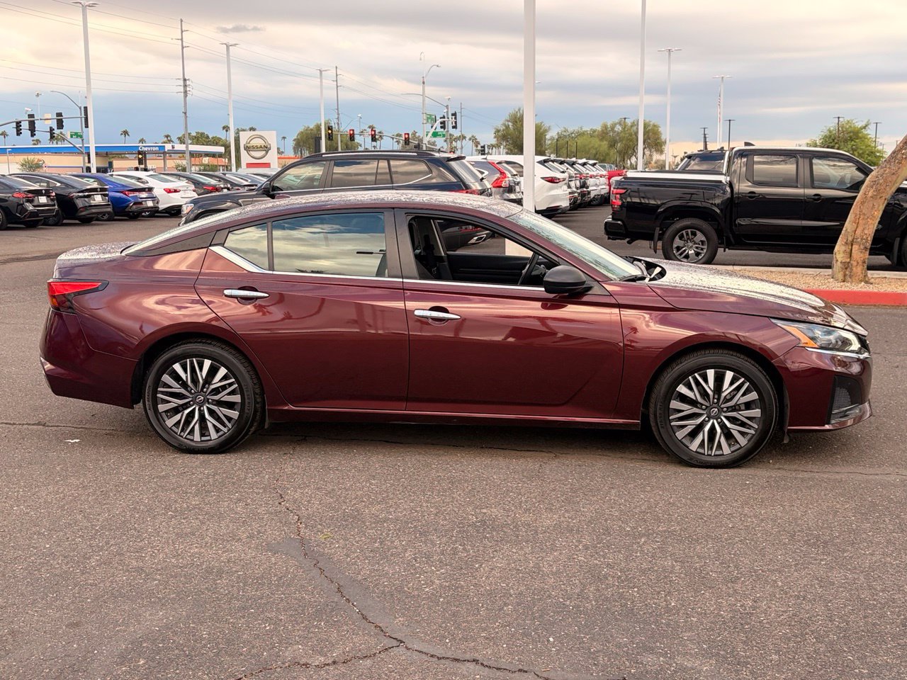 Certified 2025 Nissan Altima 2.5 SV FWD image 7