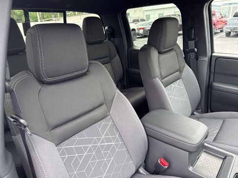New 2026 Nissan Frontier SV w/ SV Convenience Package RWD image 19