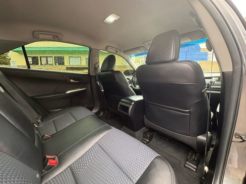 Used 2013 Toyota Camry SE FWD image 14