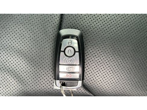 Used 2022 Ford Expedition Max Limited image 34