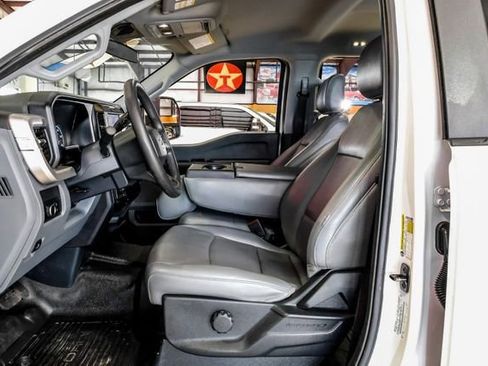 Used 2025 Ford F350 XL w/ FX4 Off-Road Package image 6