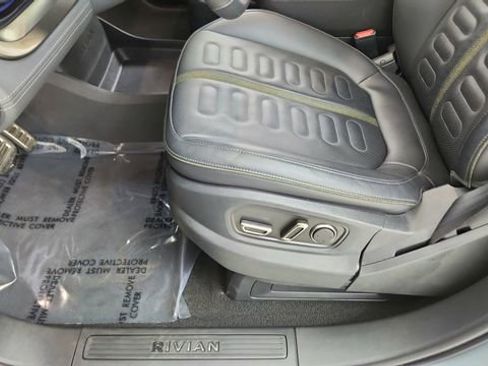 Used 2023 Rivian R1T Adventure image 34