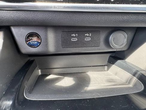 Used 2024 Nissan Rogue SV FWD image 44