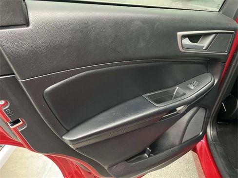Certified 2022 Ford Edge SEL image 23