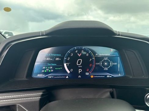 Used 2025 Chevrolet Corvette Z06 RWD image 3