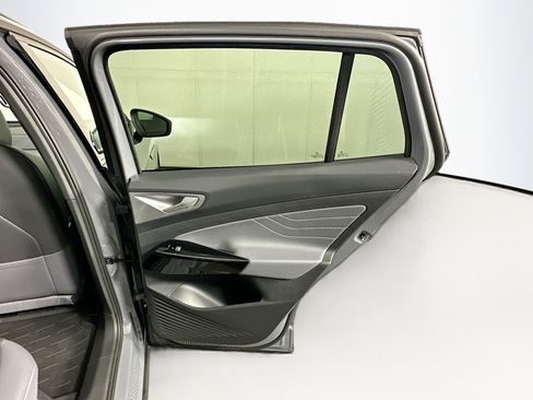 Used 2023 Volkswagen ID.4 S RWD image 30