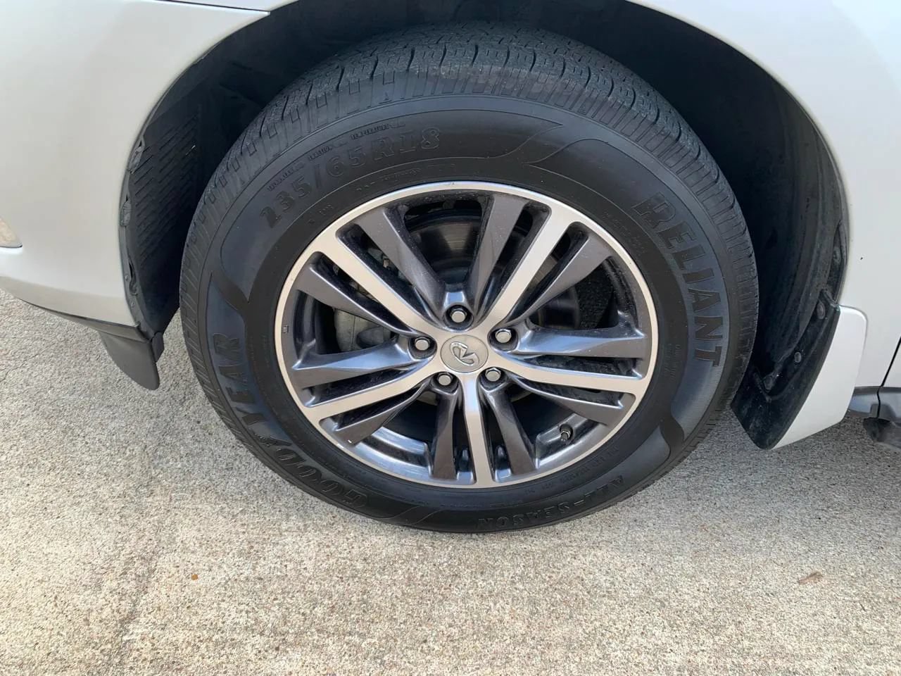 Used 2017 INFINITI QX60 FWD w/ Premium Plus Package image 23