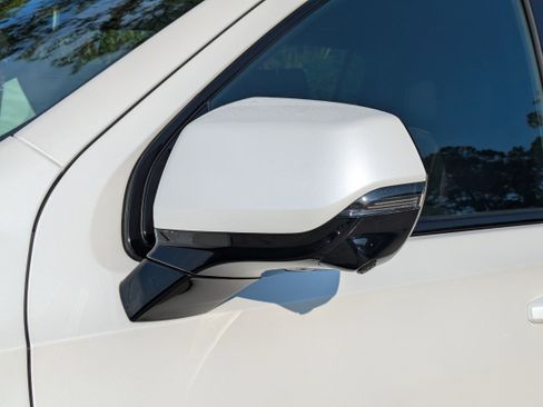 New 2025 Chevrolet Suburban RST w/ RST Capability Package image 33