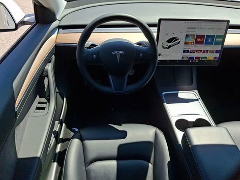 Used 2021 Tesla Model 3 Standard Range Plus RWD image 13