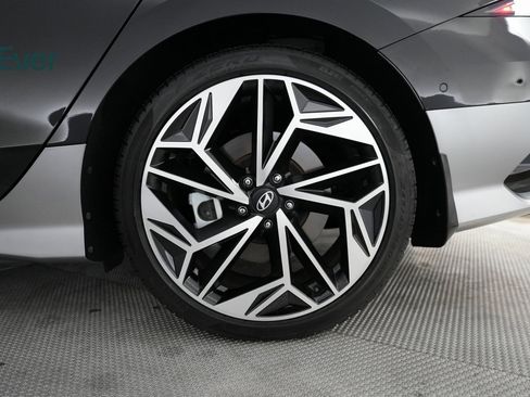 Used 2024 Hyundai Ioniq 6 Limited image 20