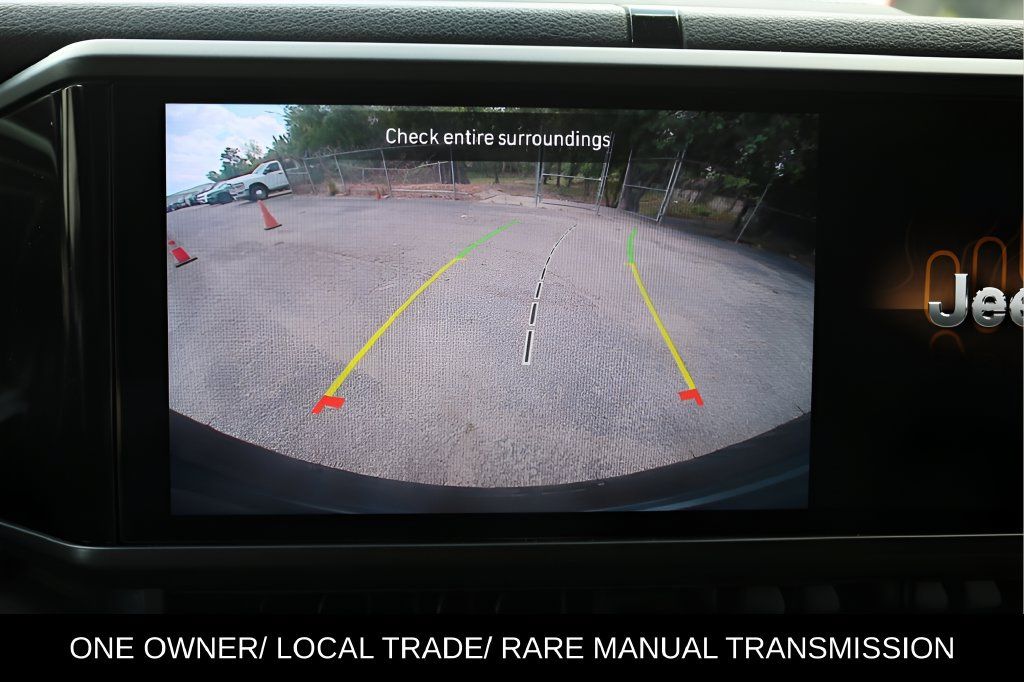 Used 2025 Jeep Wrangler Sport AWD/4WD image 21