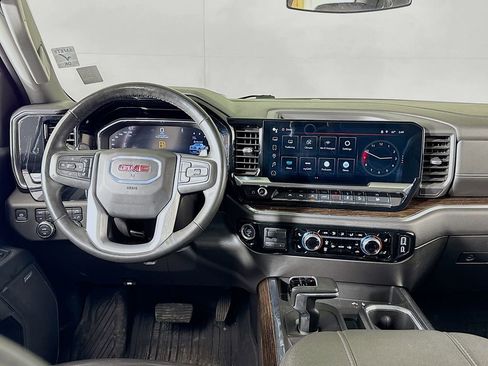 Used 2024 GMC Sierra 1500 Elevation w/ Elevation Premium Package AWD/4WD image 26