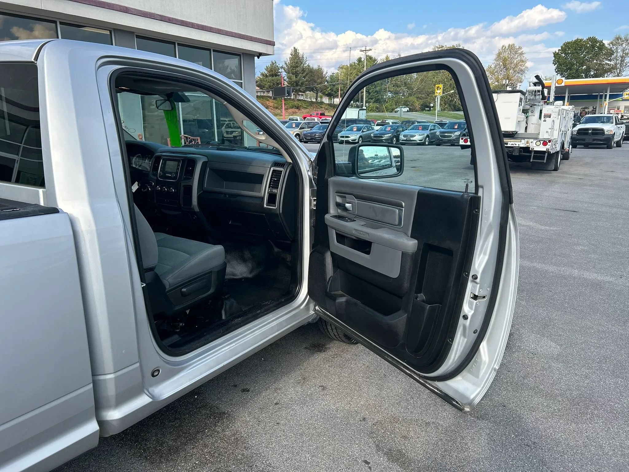 Used 2019 RAM 1500 Tradesman w/ Popular Equipment Group RWD image 16