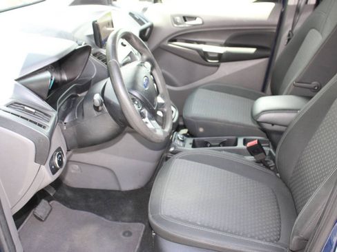 Used 2019 Ford Transit Connect XLT FWD image 6