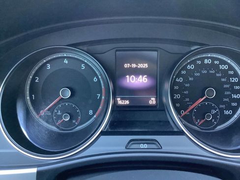 Used 2021 Volkswagen Atlas SE w/ Panoramic Sunroof Package image 56